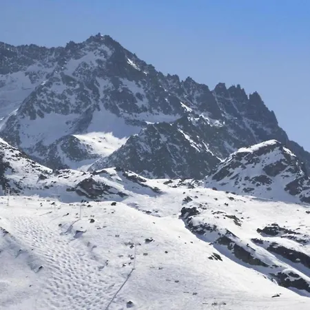 Savoyard Family * Val Thorens